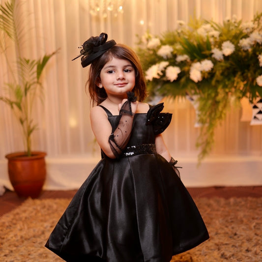 Black Pearl Fascinator Hat for Girls