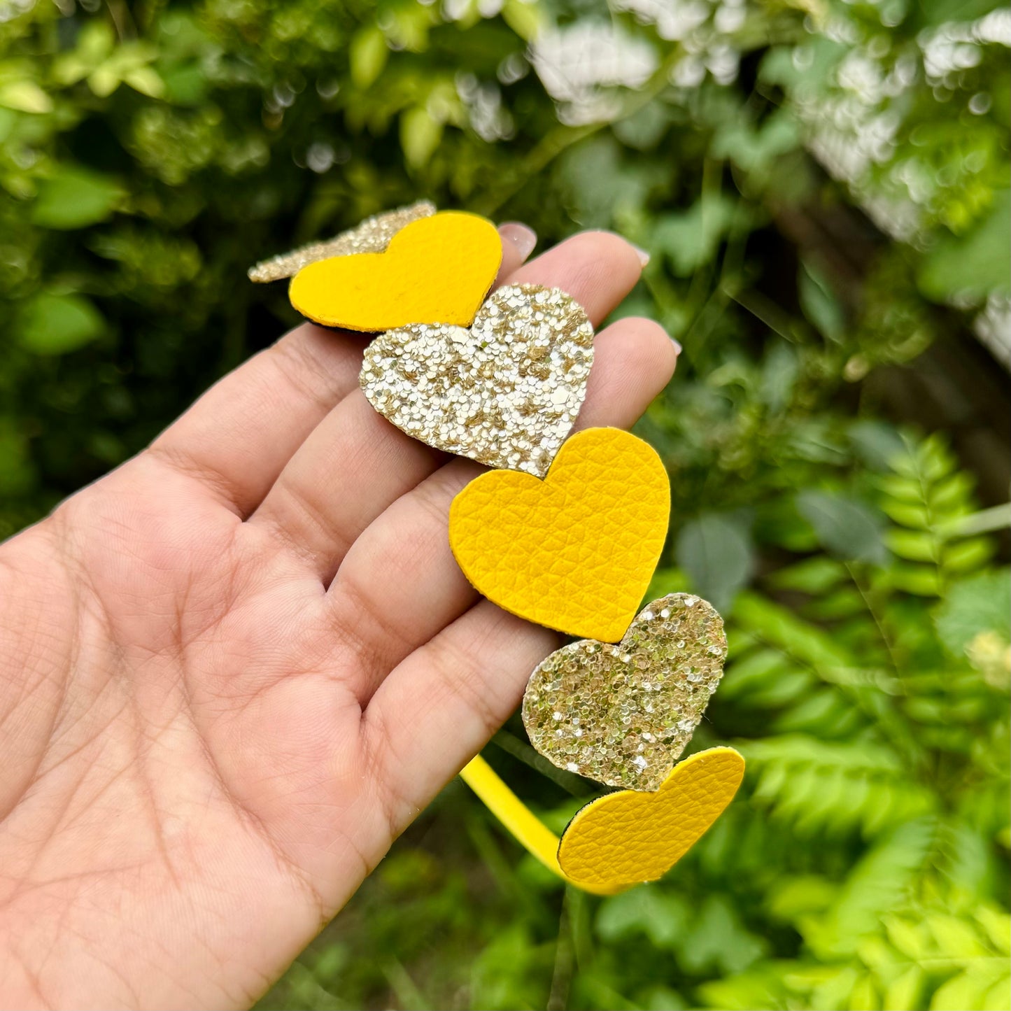 Glitter Heart Parade Headband – Yellow & Gold