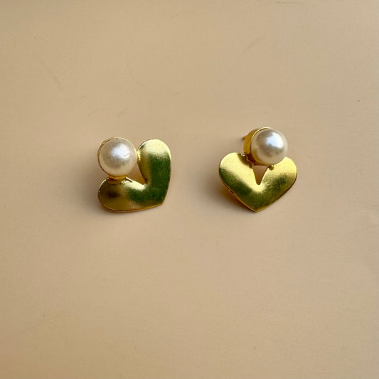 Golden Heart Pearl Stud Earrings
