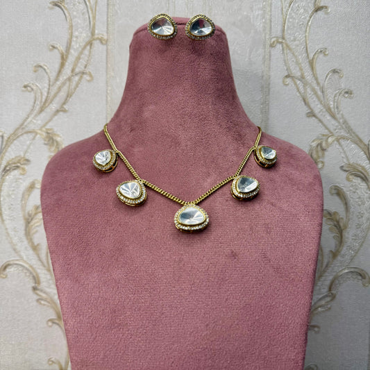 Choker-Style Moissanite Kundan Necklace Set
