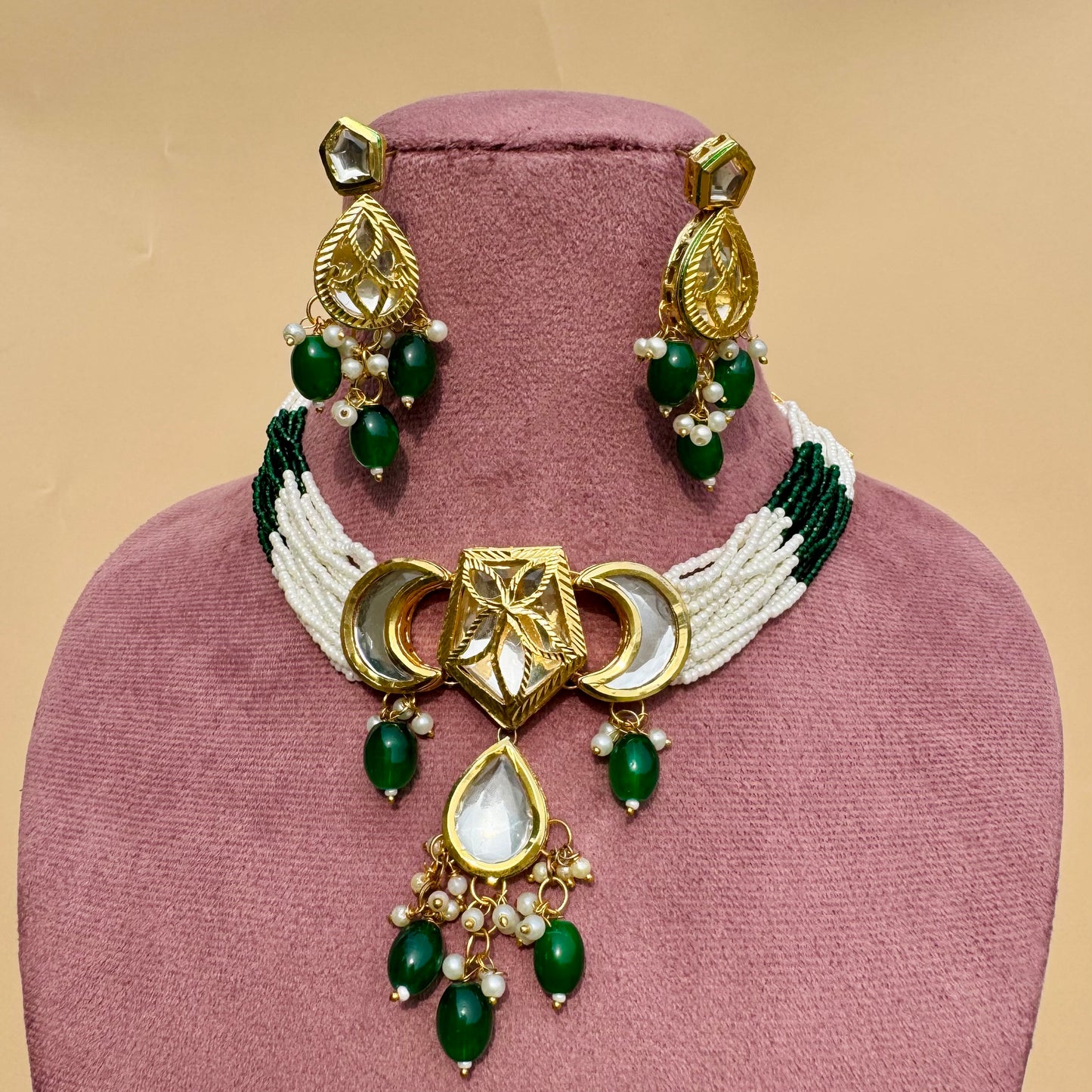 Noor-e-Nazaakat Kundan Beaded Set (Necklace, Earrings & Headband)