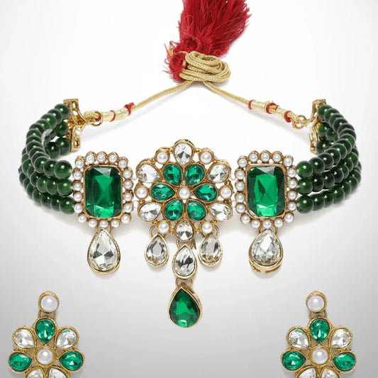 Royal Emerald Green Kundan & Pearl Choker Necklace Set