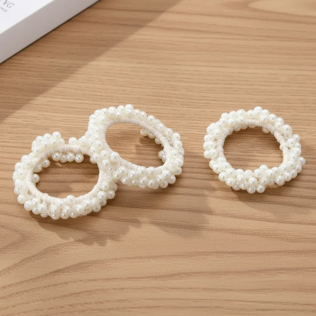 Cluster Pearl Hair Tie