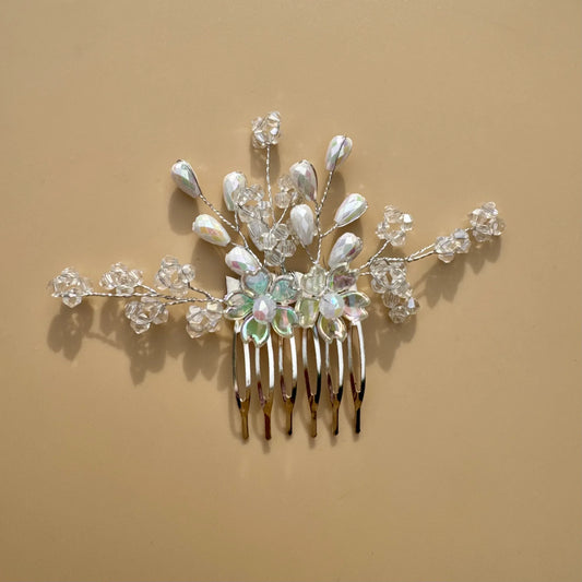 White Crystal Bloom Hair Comb