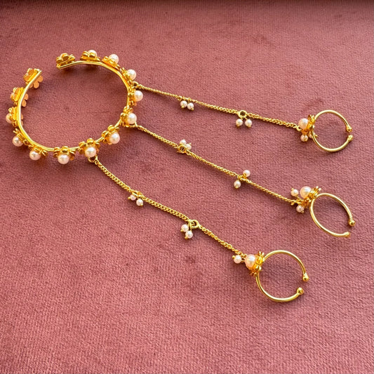 Gold Floral Pearl Haathphool Hand Jewelry (Single Piece)