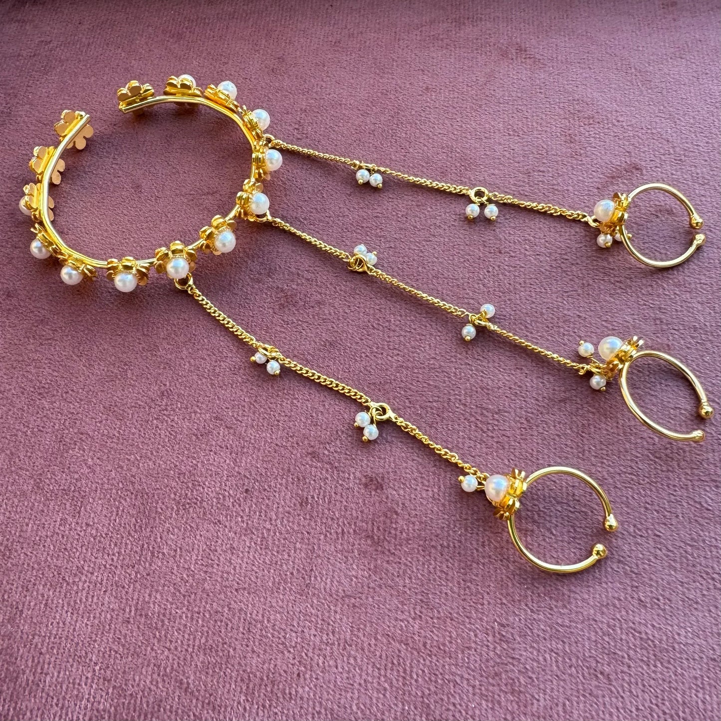 Gold Floral Pearl Haathphool Hand Jewelry (Single Piece)