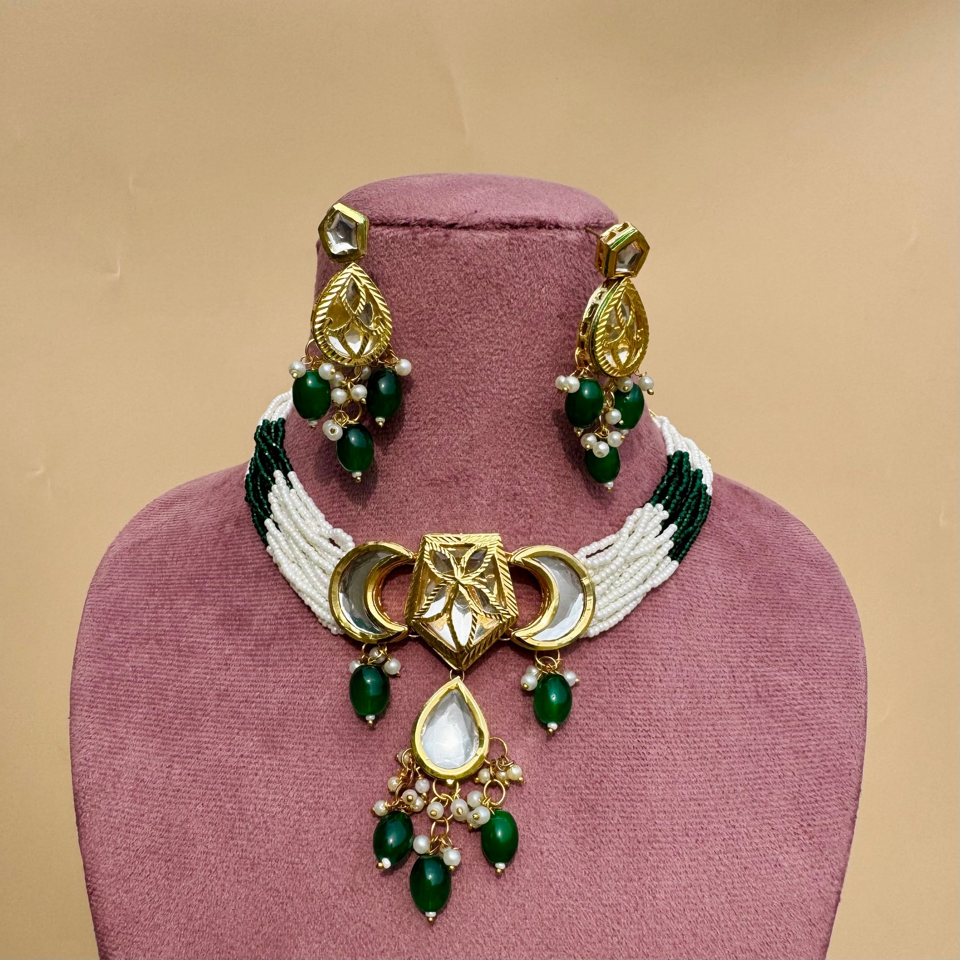 Noor-e-Nazaakat Kundan Beaded Set (Necklace, Earrings & Headband)