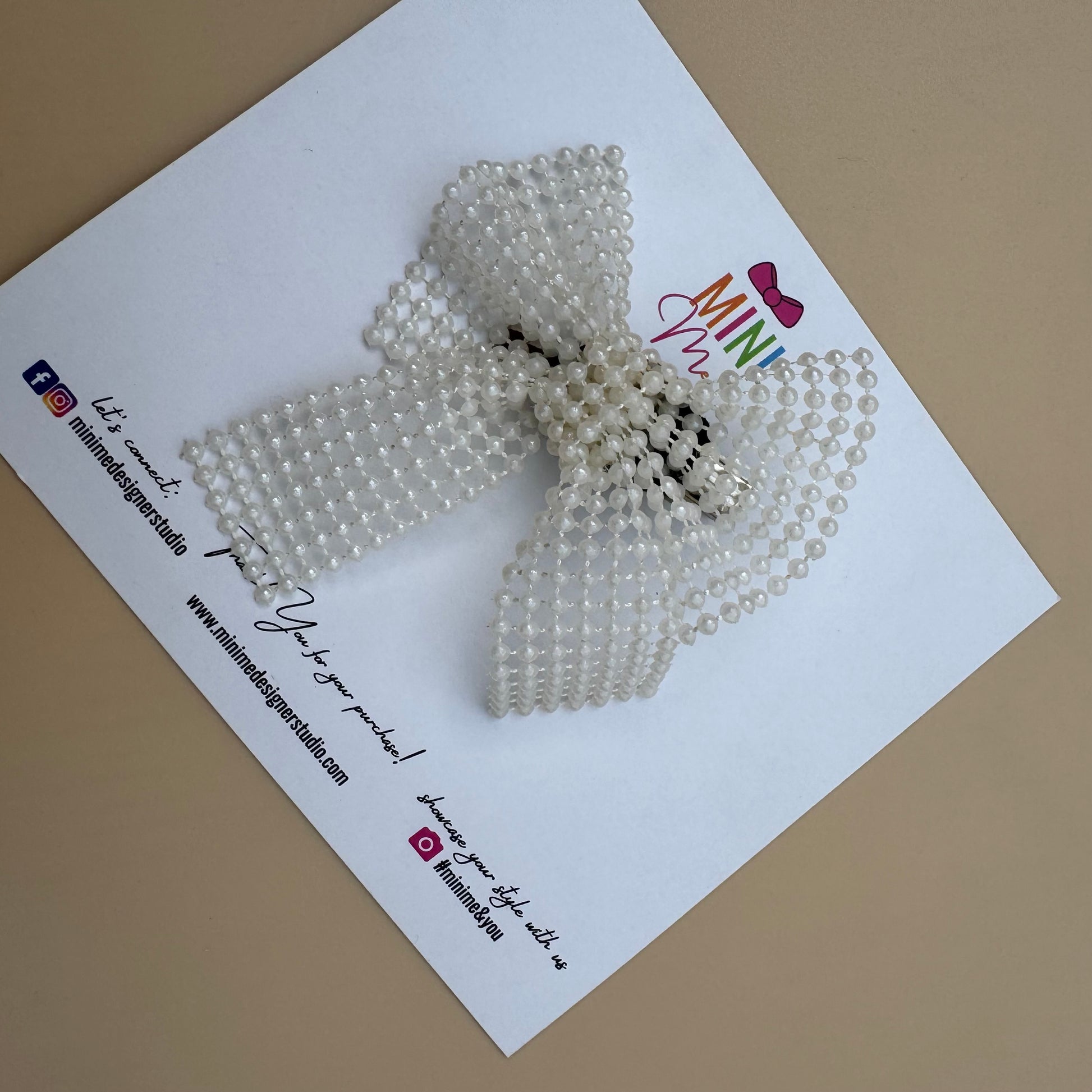 White Pearl Grid Bow Hair Clip