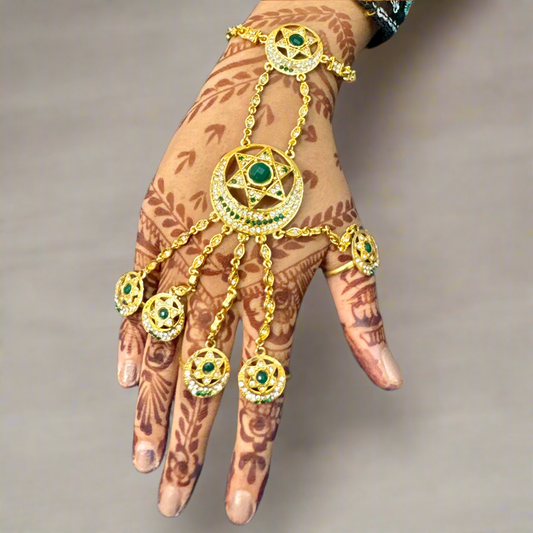Chand Sitara Hathphool – Gold & Green Kundan Moon & Star Hand Harness Jewelry