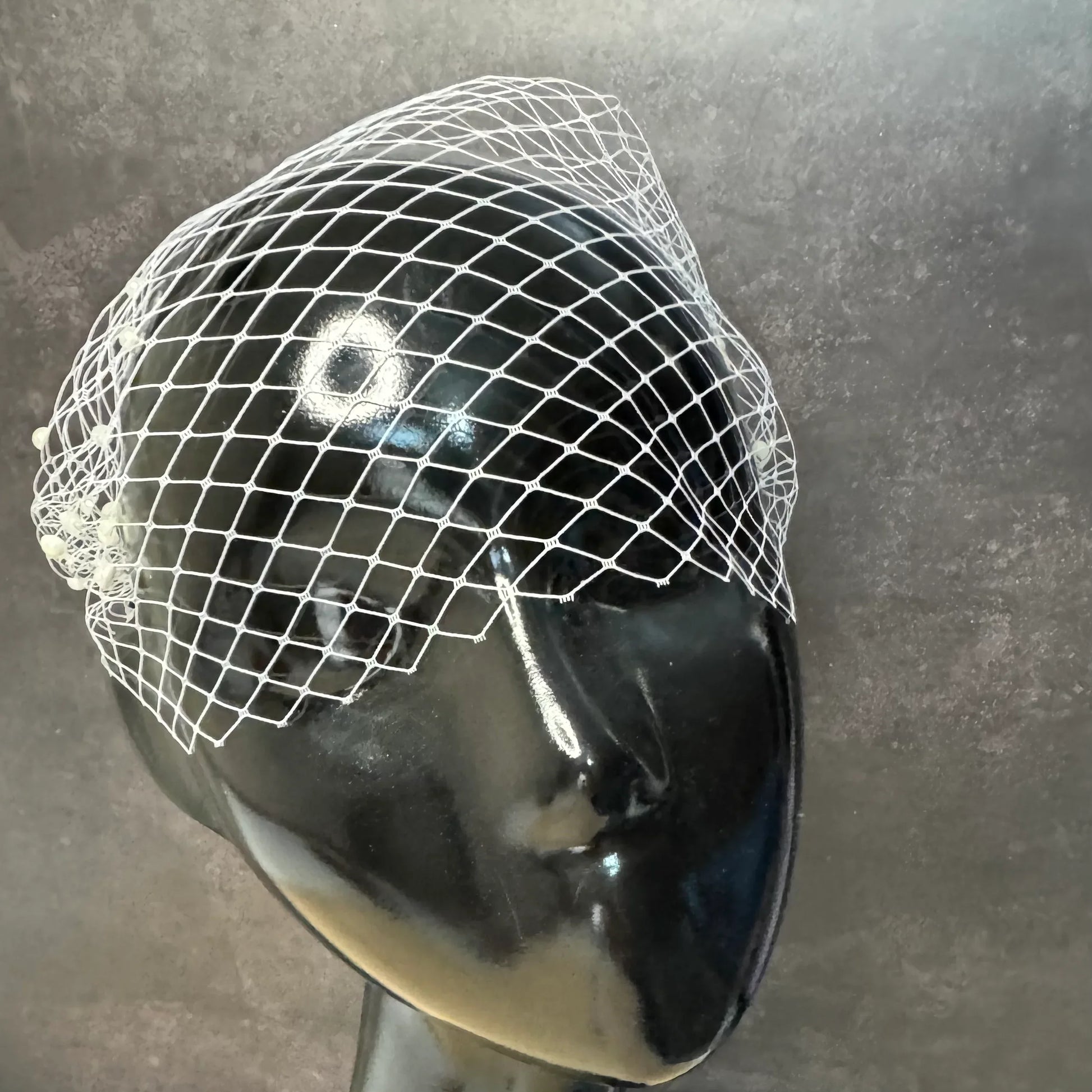 Pearl Net White Veil – Vintage Glam Hair Accessory