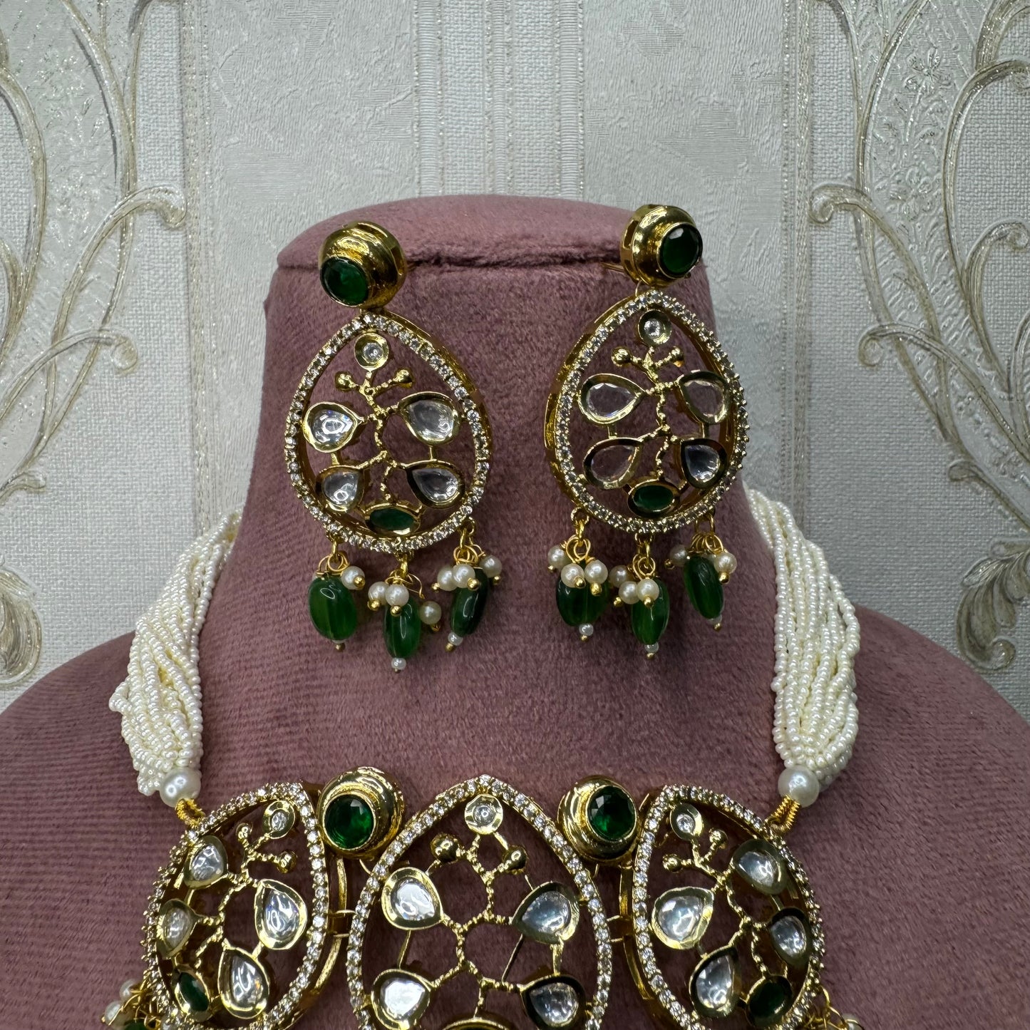 Pearl Beaded Green Choker Necklace & Earrings Set
