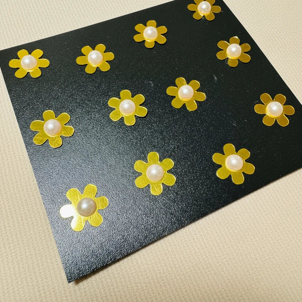 Gold Pearl Daisy Velcro Hair Stickers – Set of 12