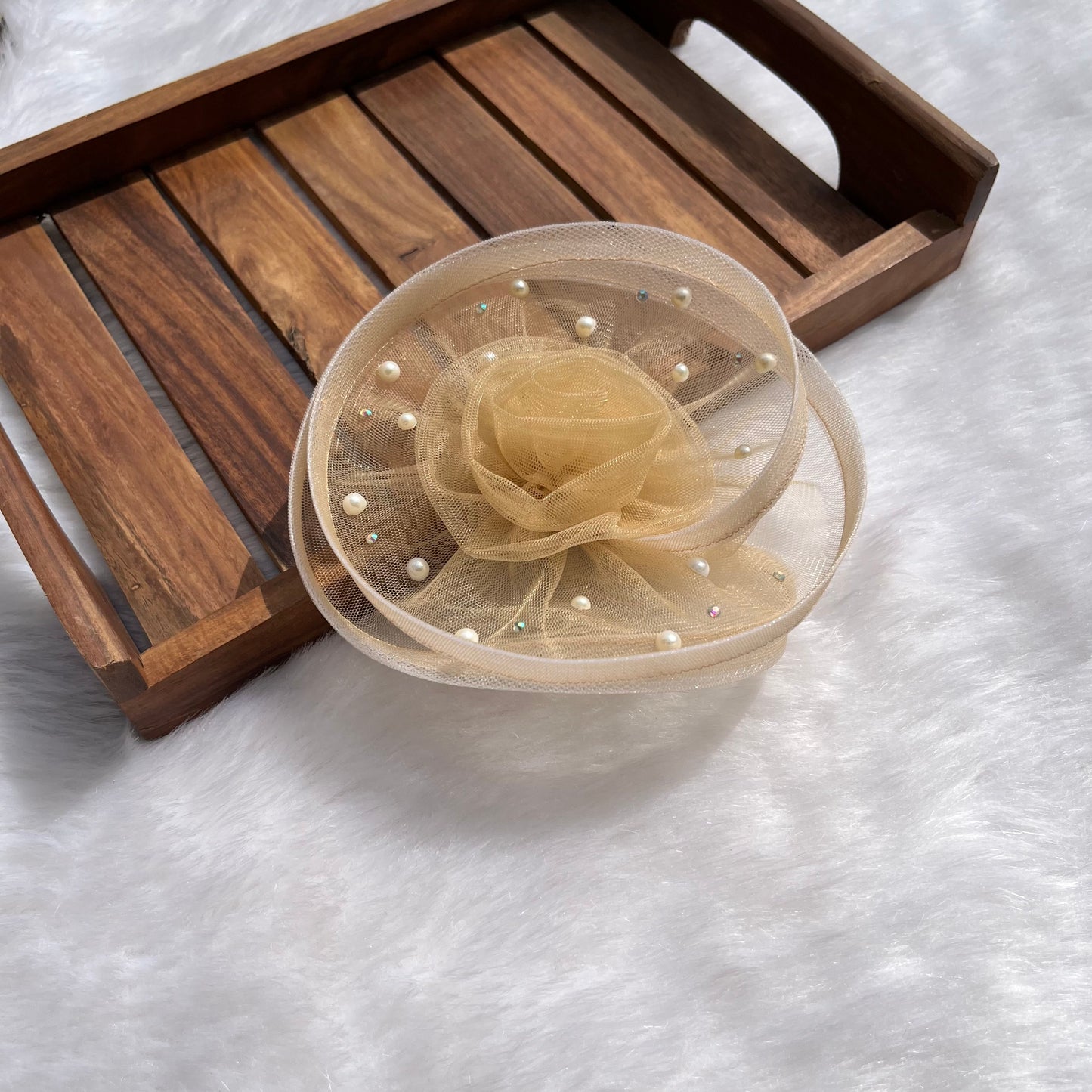 BEIGE BEAUTY Fascinator Headpiece