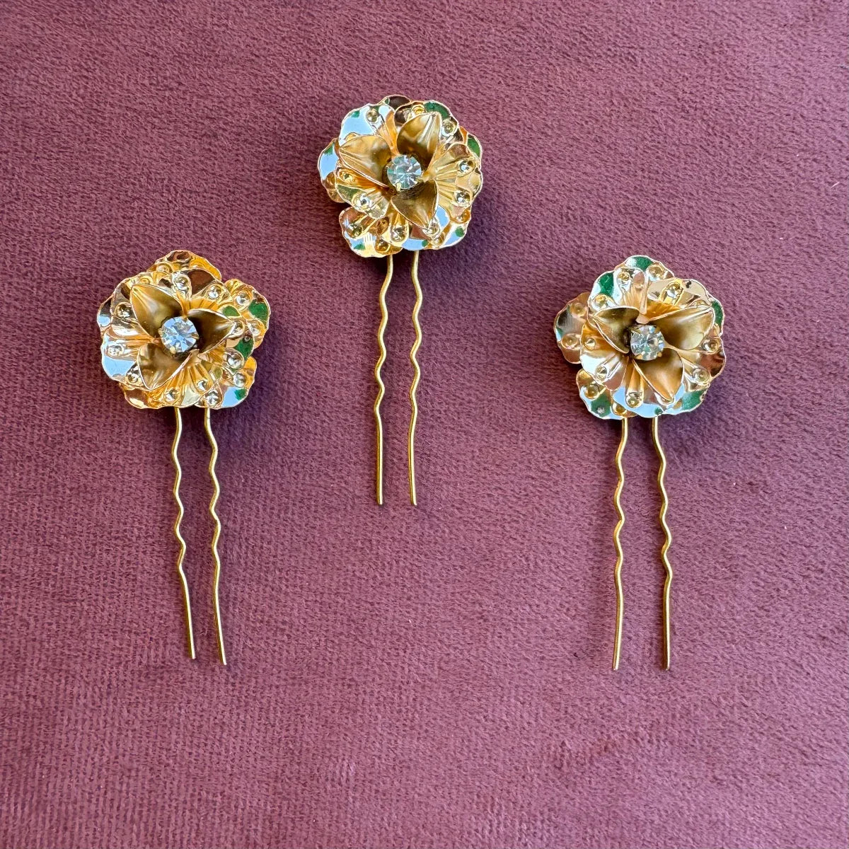 BloomAura Golden Floral Hair Pins Set