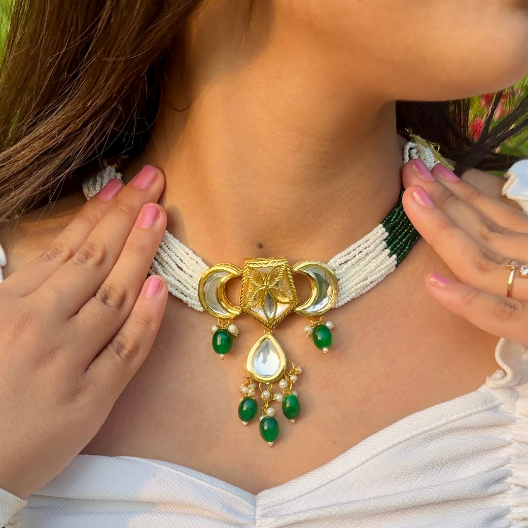 Noor-e-Nazaakat Kundan Beaded Set (Necklace, Earrings & Headband)