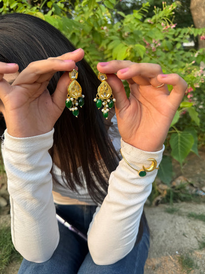 Noor-e-Nazaakat Kundan Beaded Set (Necklace, Earrings & Headband)