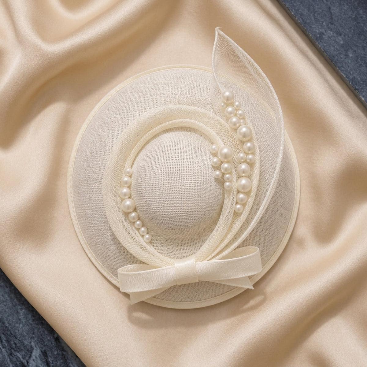 Elegant_Ivory_Fascinator_Hat
