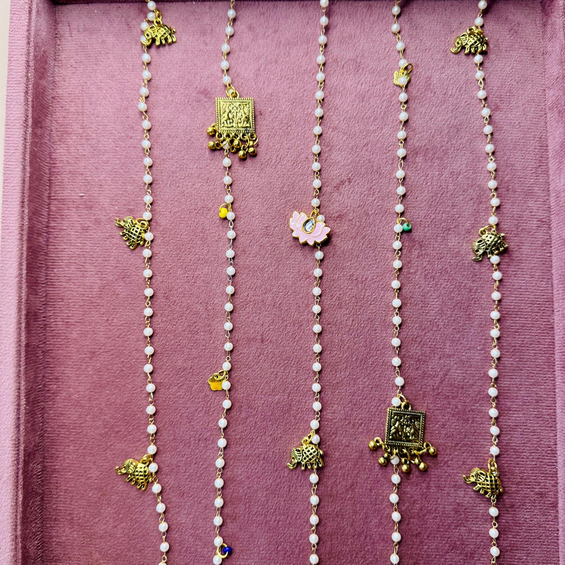 Maharani Pearl Charm Hair Chain