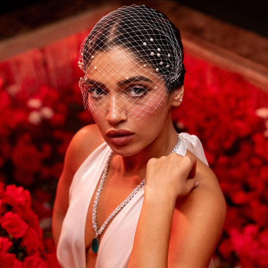 Pearl Net White Veil – Vintage Glam Hair Accessory