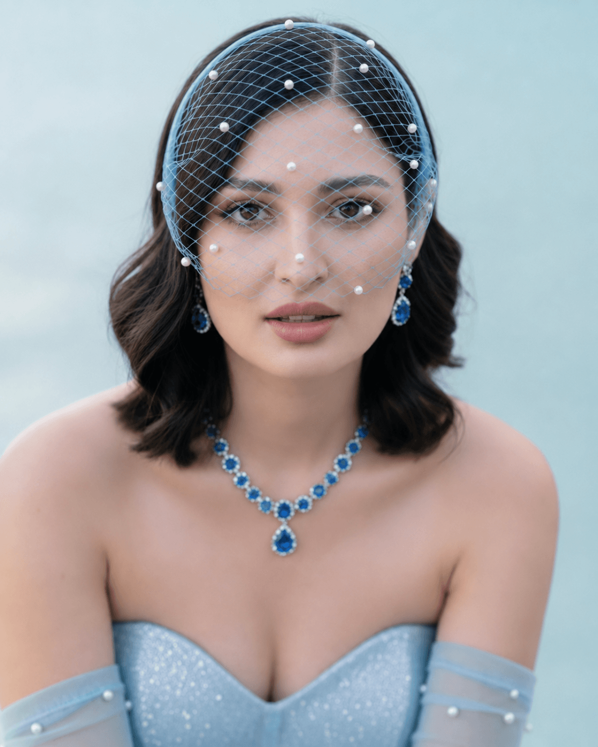 Pearluxe Blue Birdcage Veil Headband