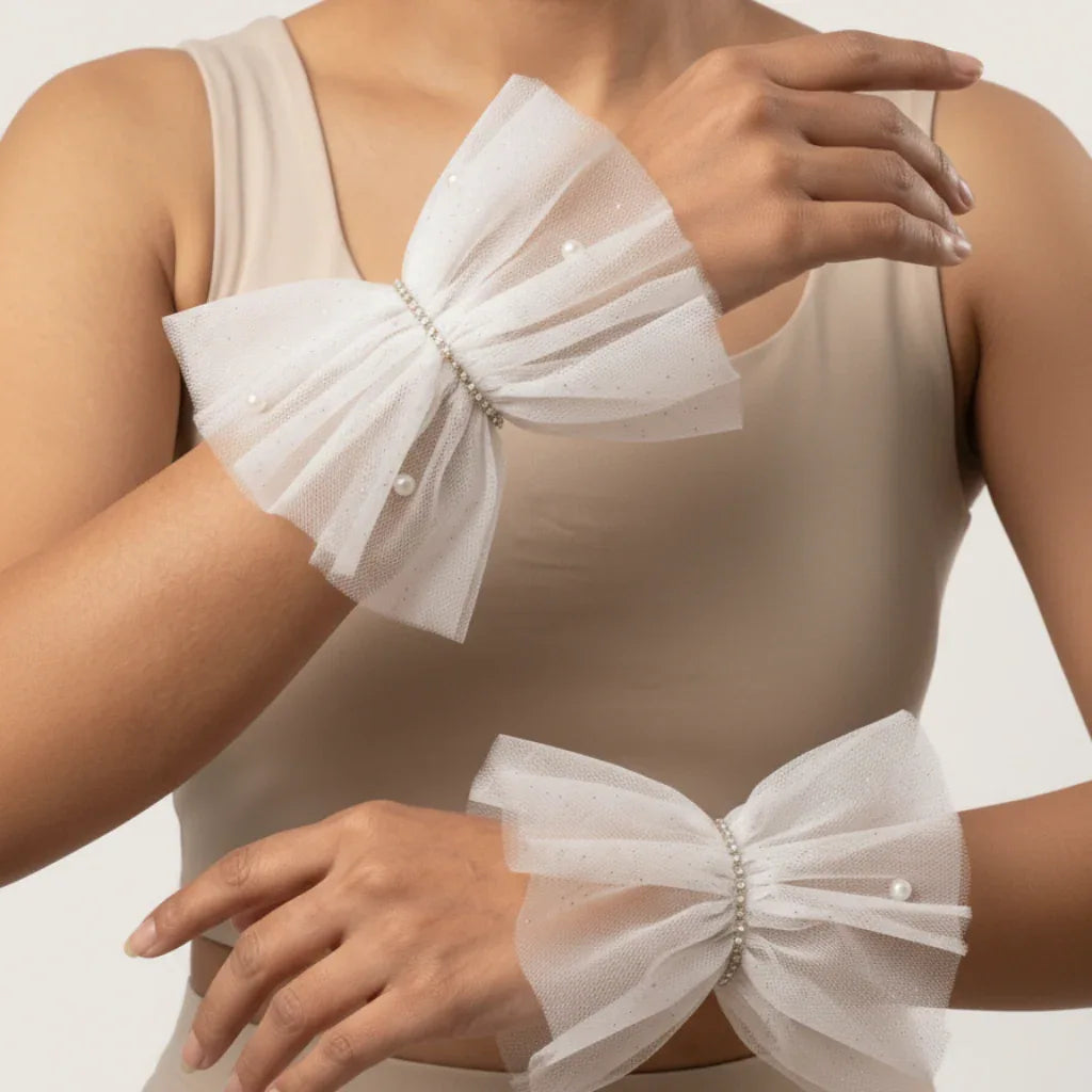 Ruffled Luxe Tulle White  Cuff Gloves