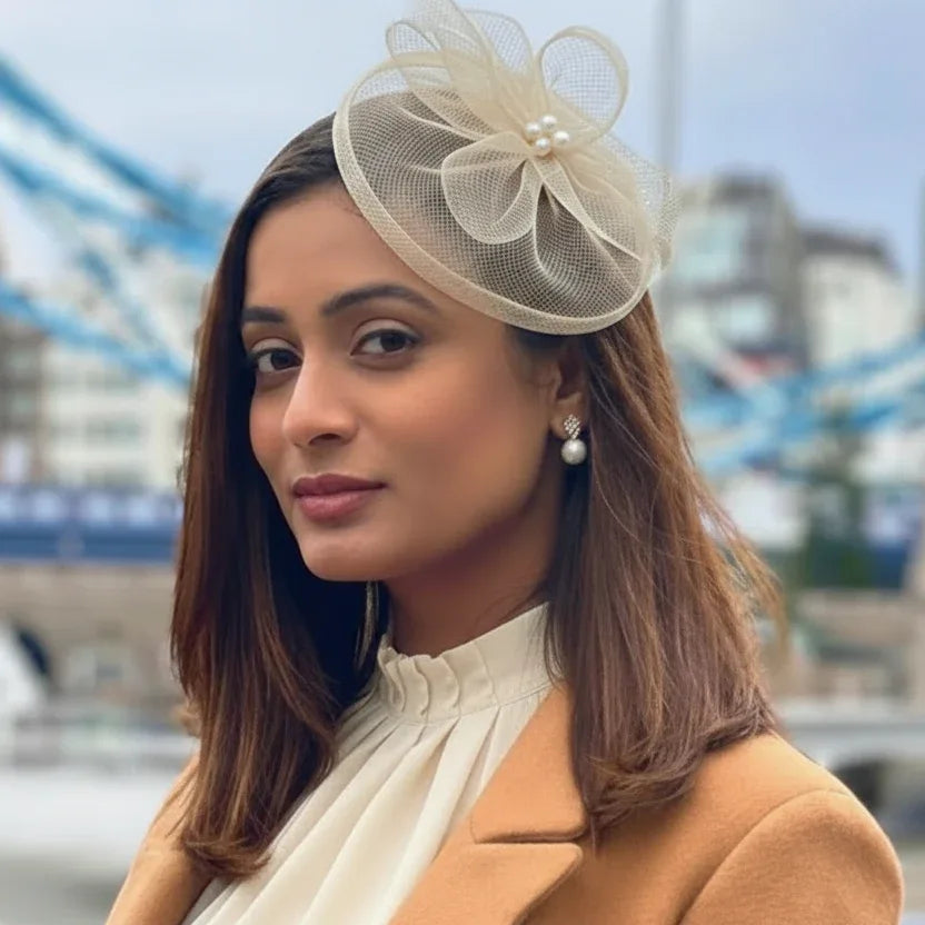 Elaria Ivory Mesh Fascinator
