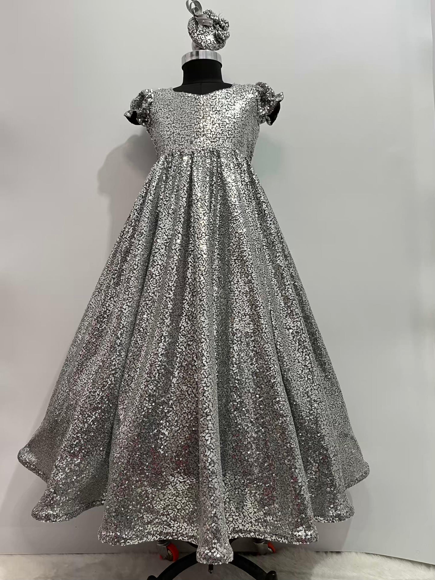 disney princess silver dress The 10 Best White/Silver/Gray Costumes from Disney Animated Movies